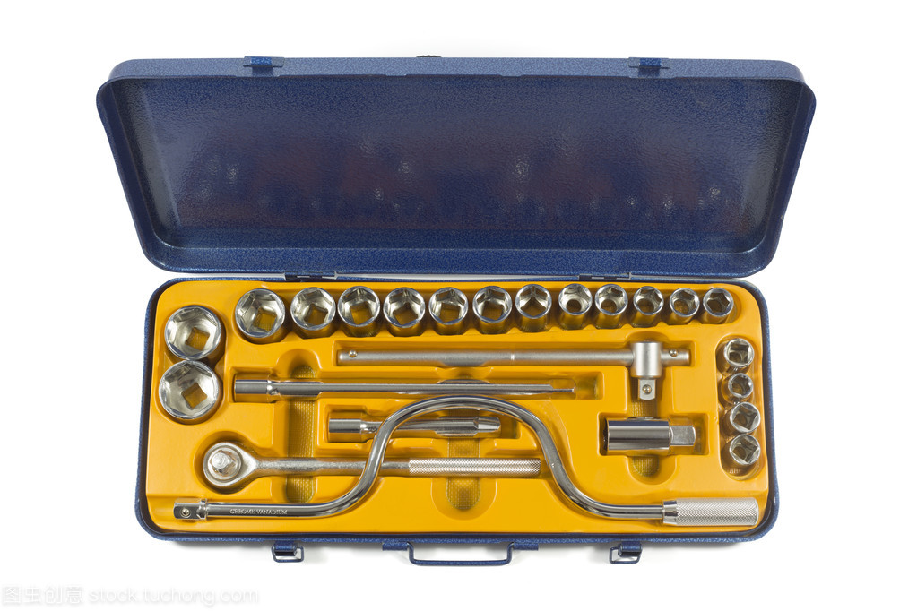 高效安全 藍(lán)色工具箱中的專(zhuān)業(yè)勞保用品——扳手與螺絲刀位的完美組合